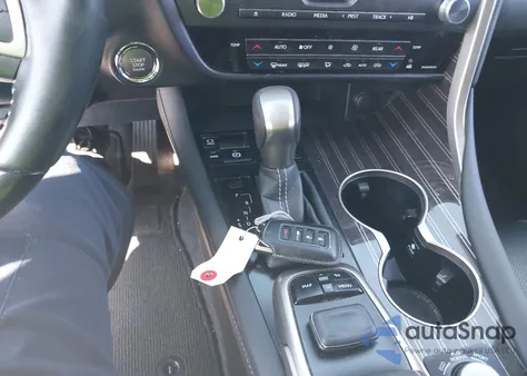 2018 Lexus Rx 350L Luxury z USA, uszkodzony, nr VIN JTJGZKCA8J2000979